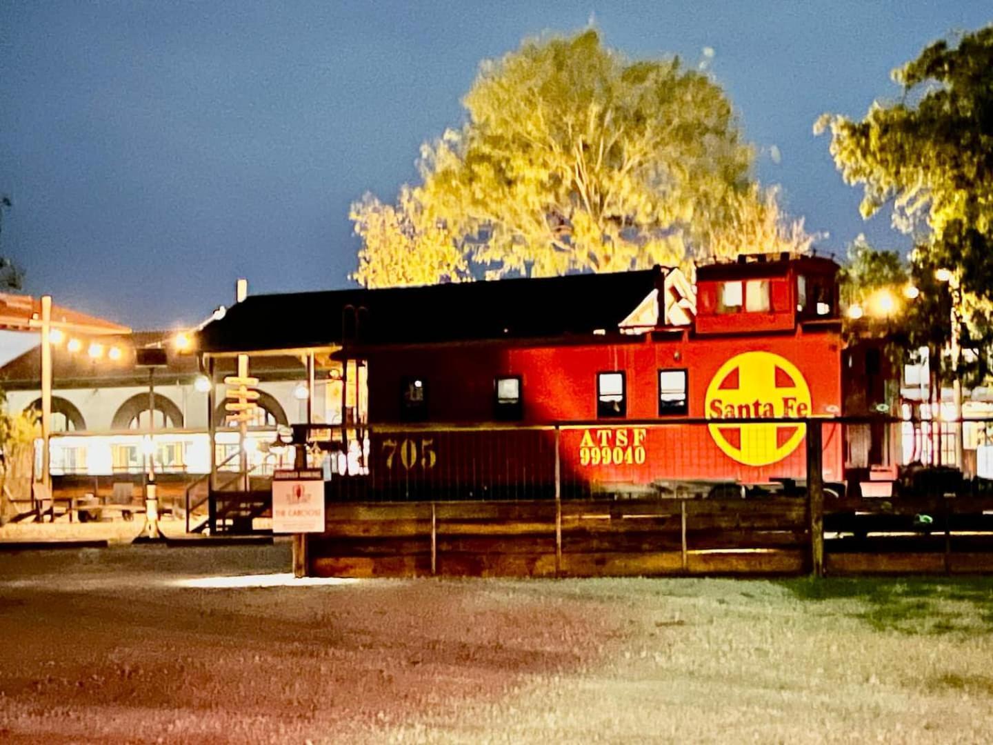 Unique Santa Fe Caboose Experience Villa Brownwood Exterior photo