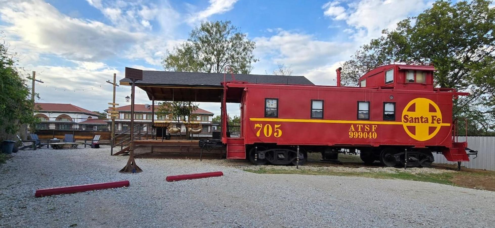 Unique Santa Fe Caboose Experience Villa Brownwood Exterior photo